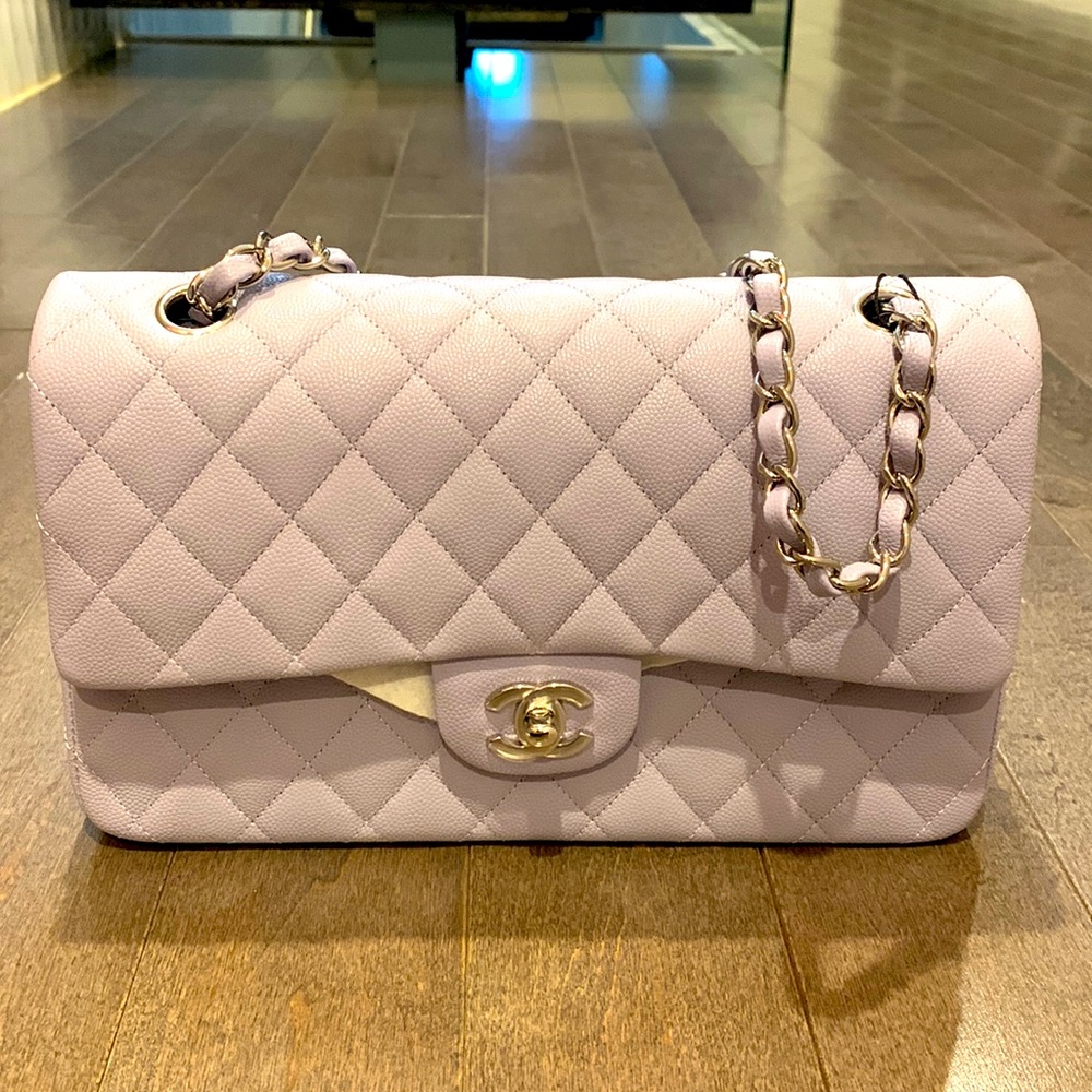 Chanel medium flap